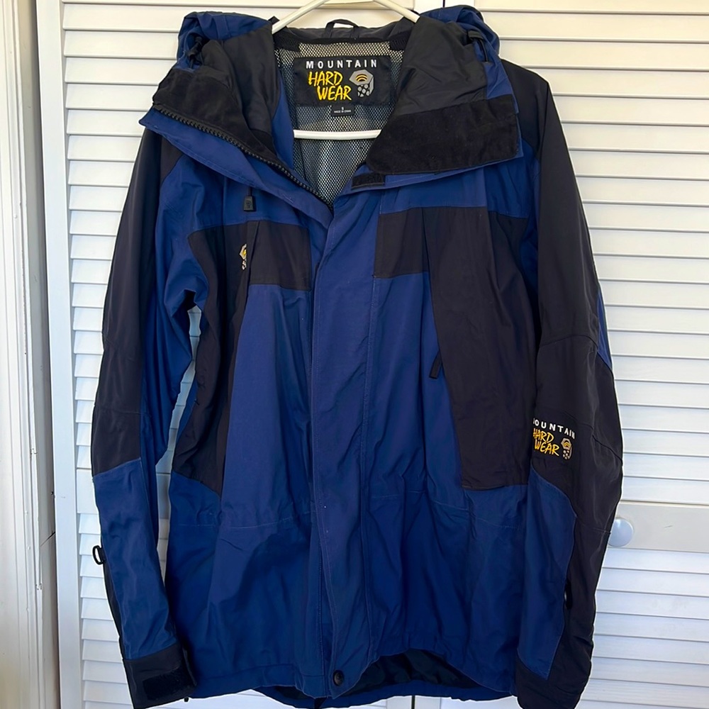 Mountain Hardware Conduit Jacket Black and Blue